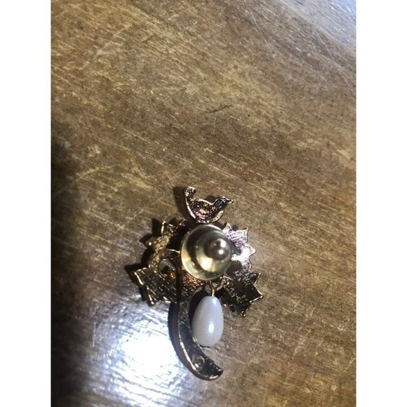 Partridge In A Pear Tree Lapel Hat Jacket Pin Brooch Gold Color Metal Faux Pearl - Picture 3 of 4